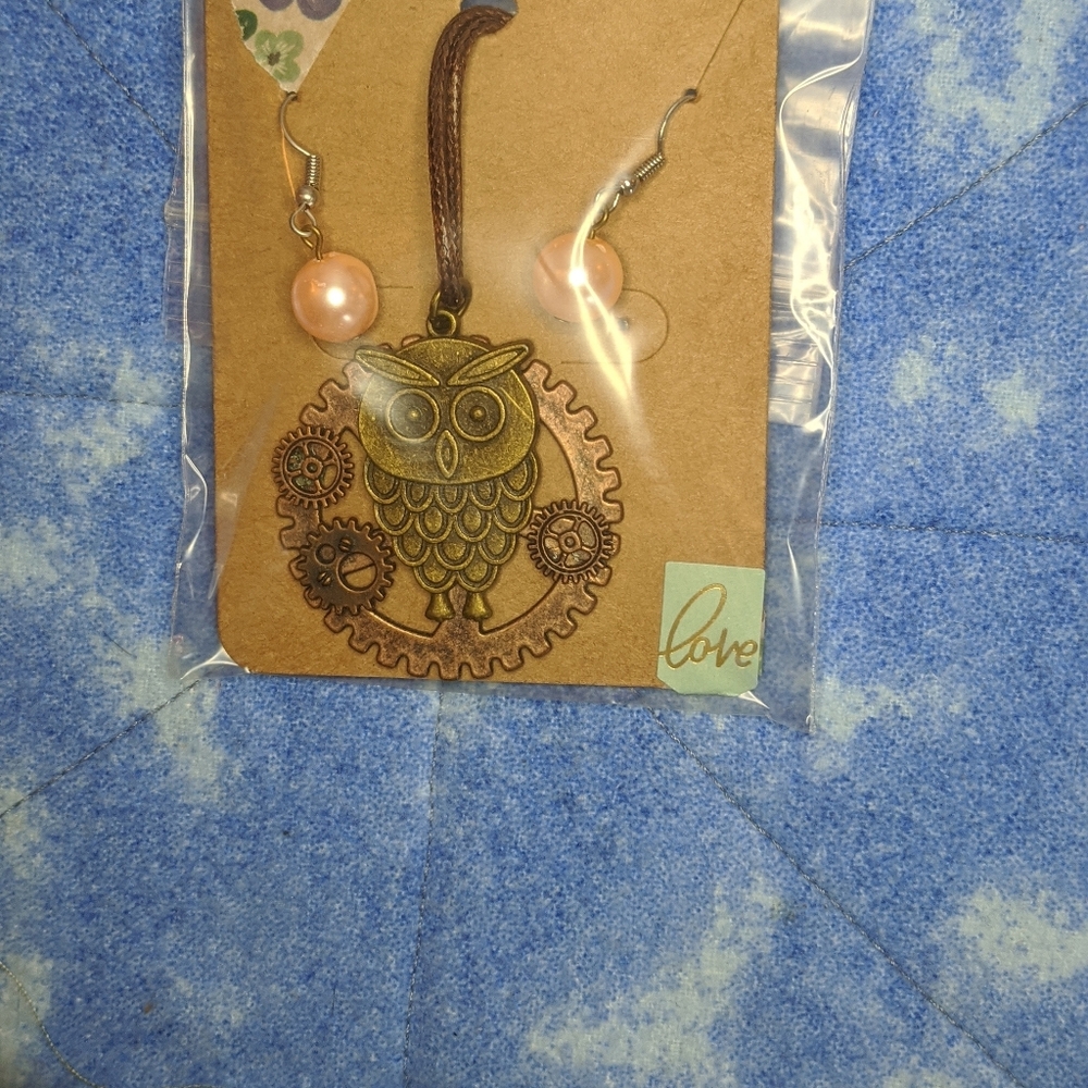 Jewelry - Picture 3 of 4